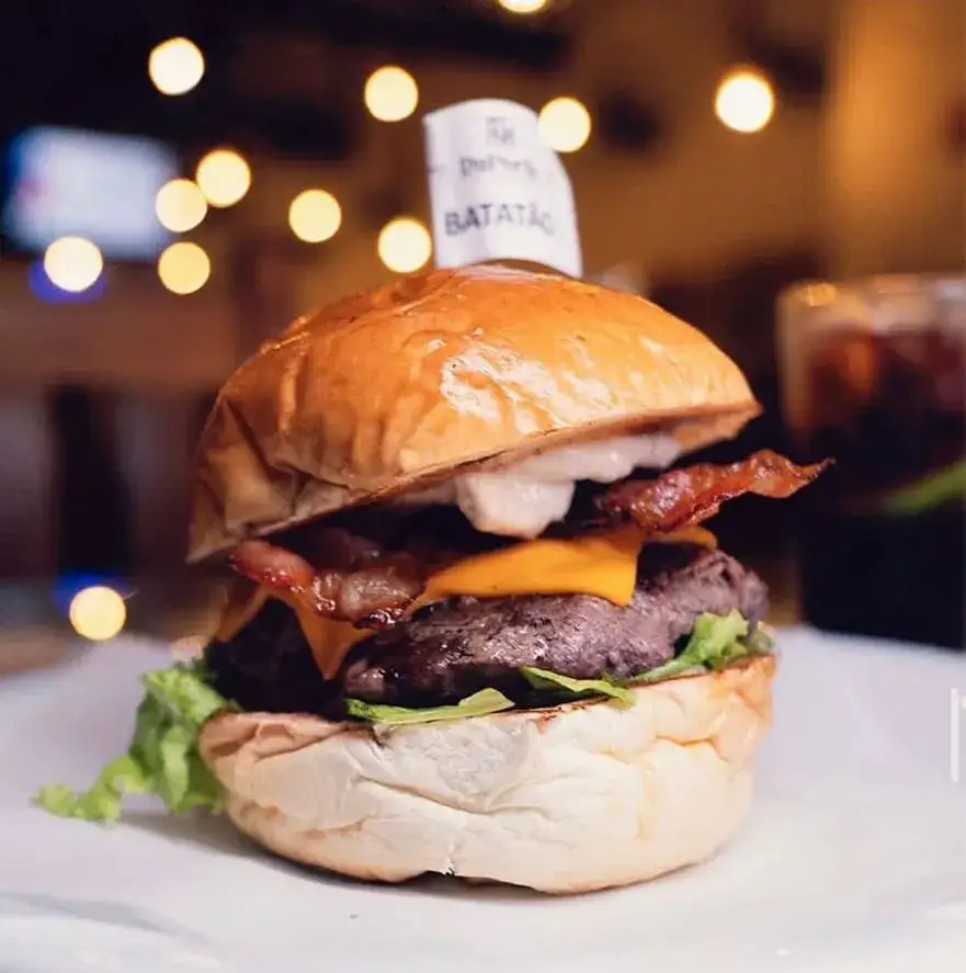 Hambúrguer artesanal